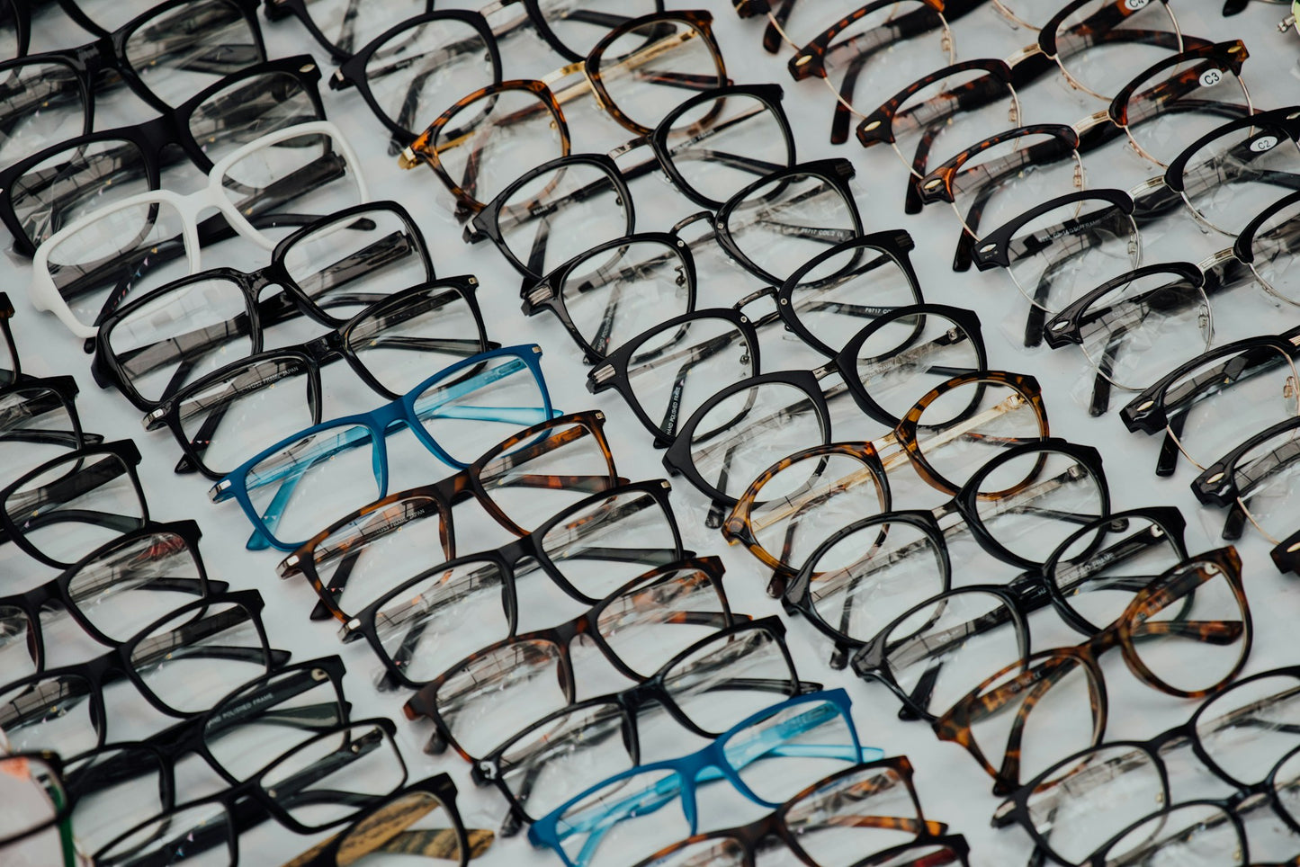 Custom Eyeglasses Frame - Personalize Your Style